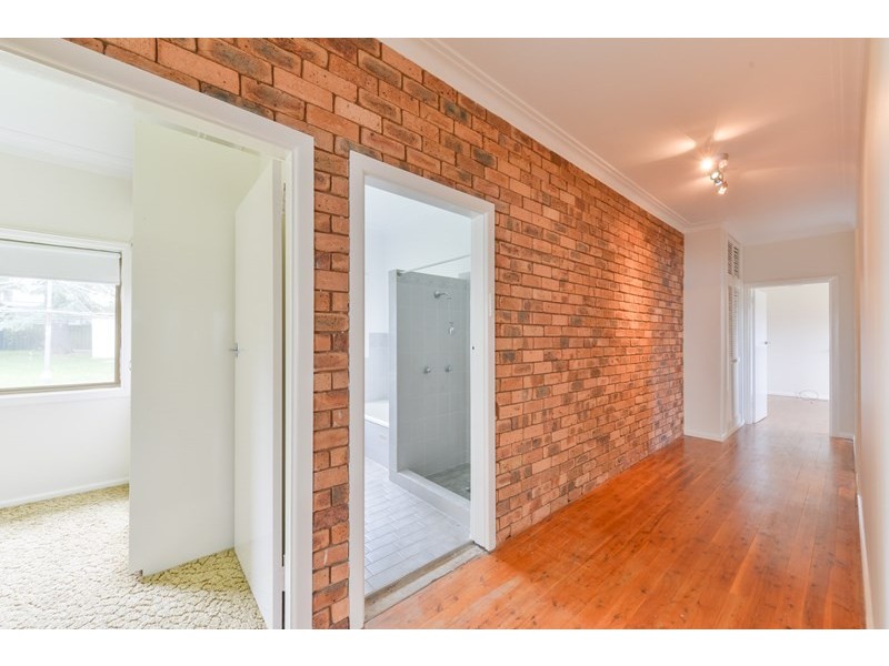 4 Croydon Avenue, Tamworth NSW 2340