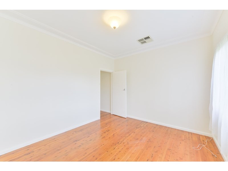 4 Croydon Avenue, Tamworth NSW 2340