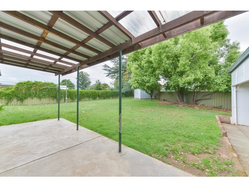 4 Croydon Avenue, Tamworth NSW 2340