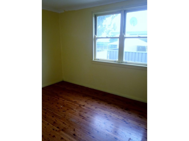 9 Edith Street, Tamworth NSW 2340