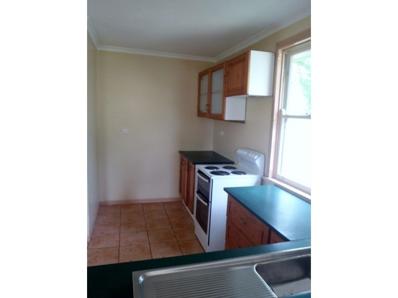 9 Edith Street, Tamworth NSW 2340