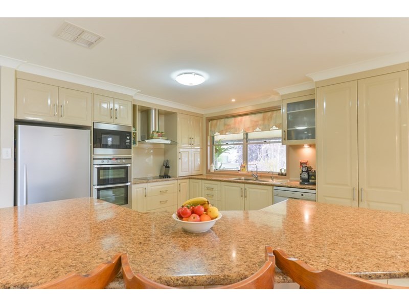 15 Somerset Place, Tamworth NSW 2340