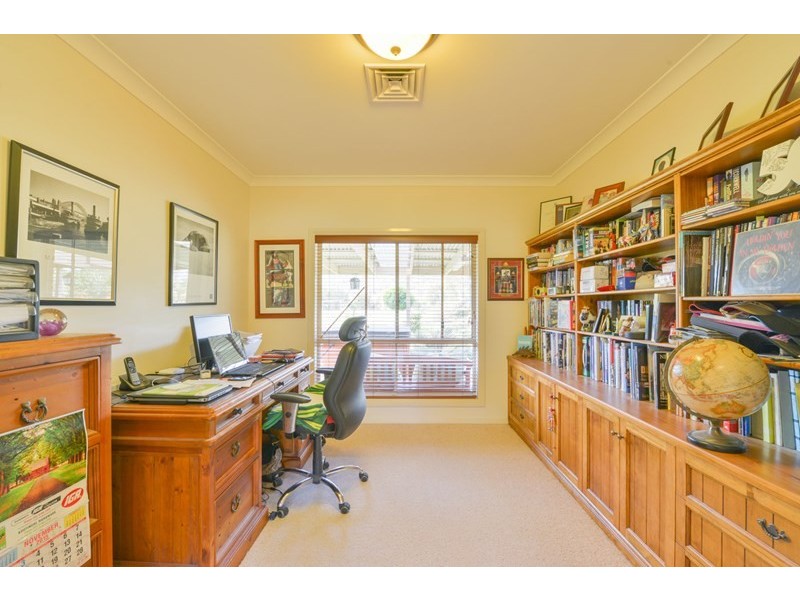 82 Elizabeth Drive, Tamworth NSW 2340