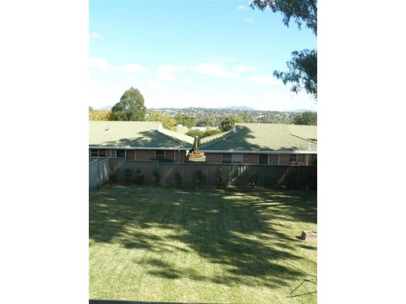 159 Carthage Street, Tamworth NSW 2340