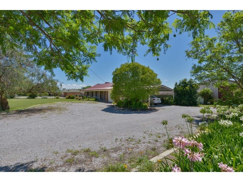 15 Hartmann Drive, Tamworth NSW 2340