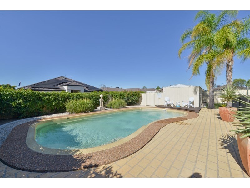 23 The Retreat, Tamworth NSW 2340