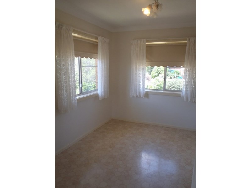 35 Kyooma Street, Tamworth NSW 2340