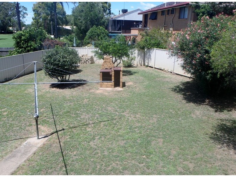 35 Kyooma Street, Tamworth NSW 2340