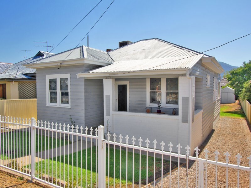 18a Denne Street, Tamworth NSW 2340