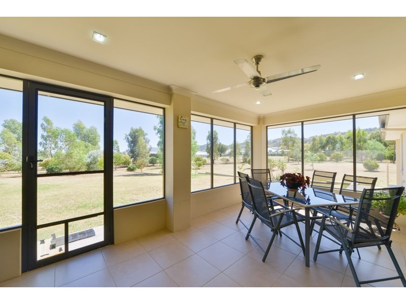 29 Sequoia Drive, Tamworth NSW 2340