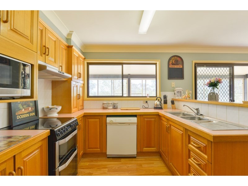 90 Woodside Chase, Tamworth NSW 2340