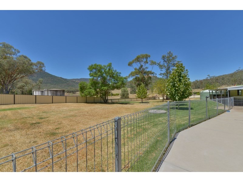 90 Woodside Chase, Tamworth NSW 2340