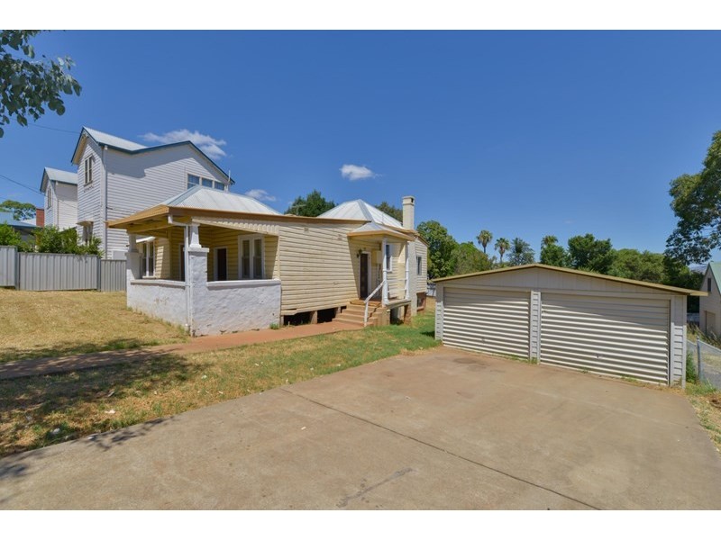 15 Dowell Avenue, Tamworth NSW 2340