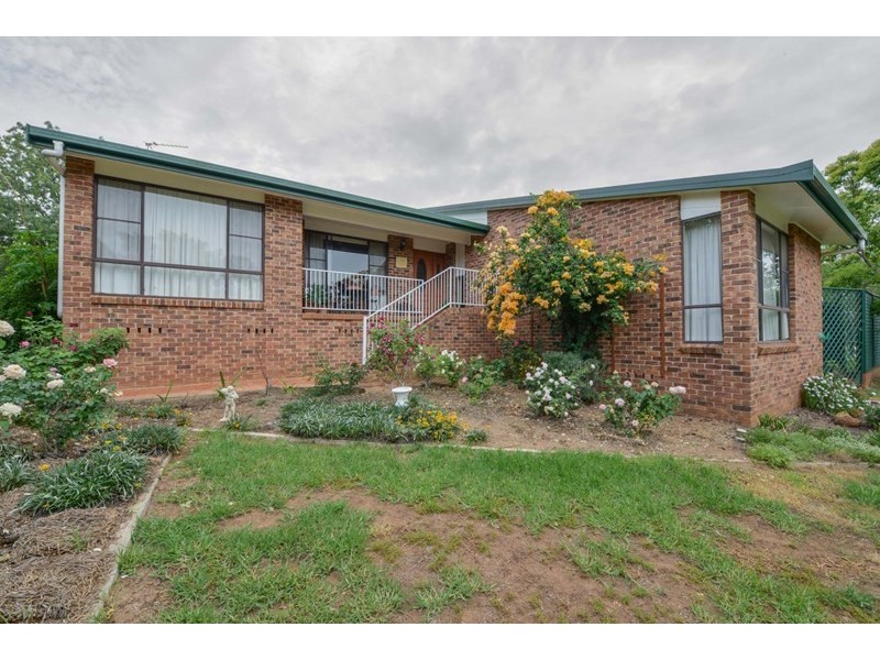 3 Gouldian Way, Tamworth NSW 2340