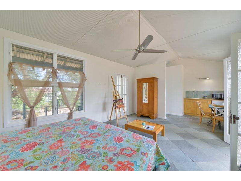 8 Panorama Road, Calala NSW 2340