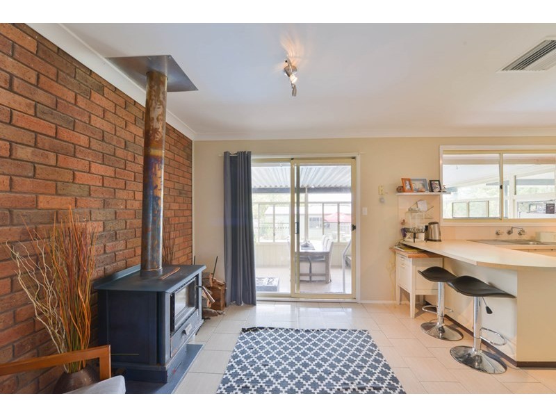 51 Glengarvin Drive, Tamworth NSW 2340