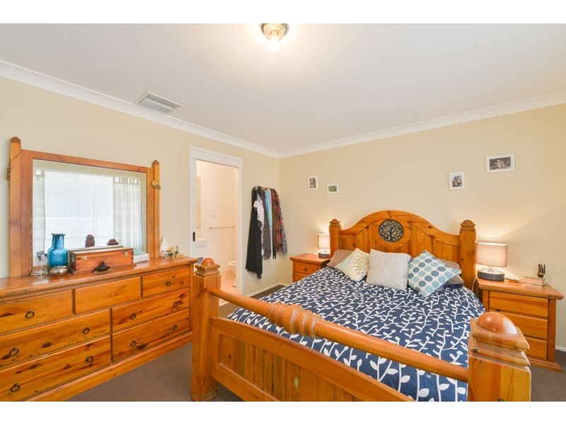 51 Glengarvin Drive, Tamworth NSW 2340