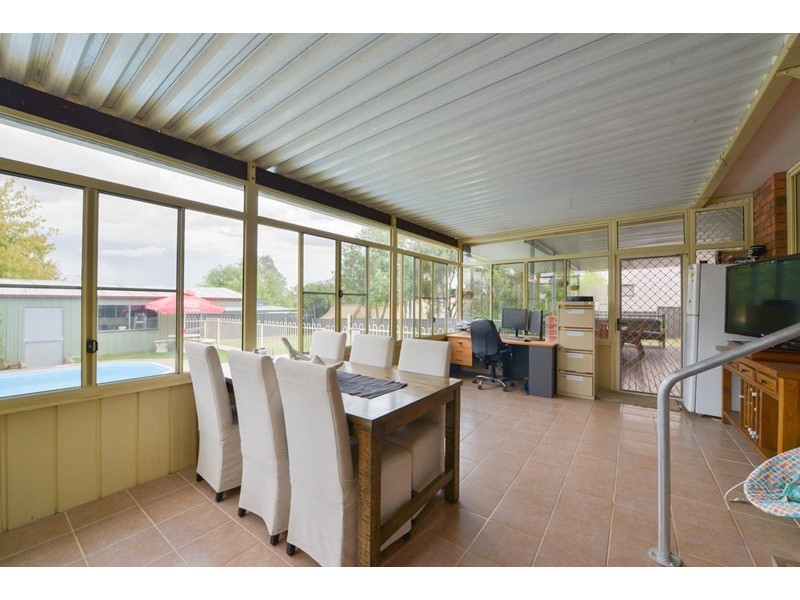 51 Glengarvin Drive, Tamworth NSW 2340