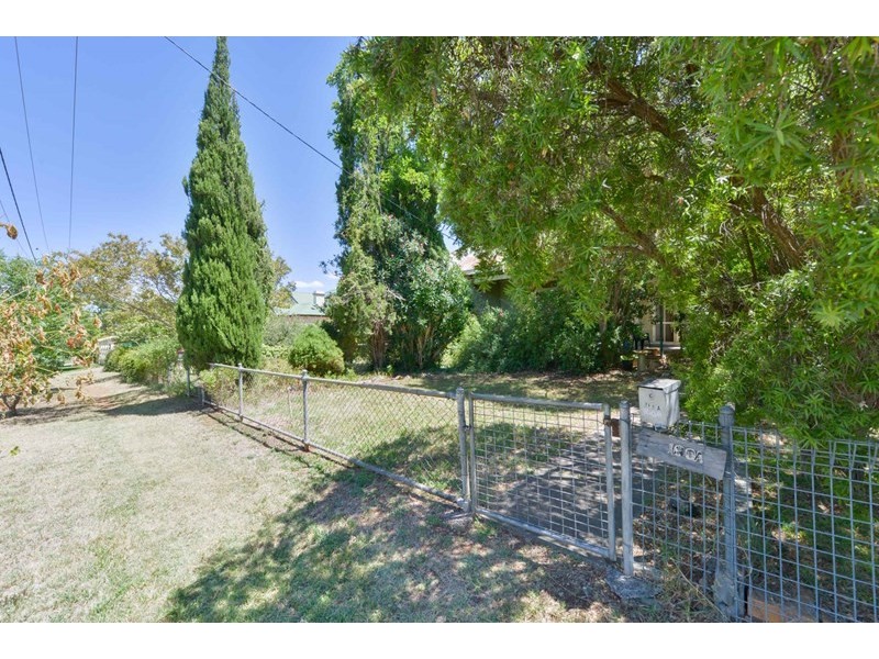 160 and 160A North Street, Tamworth NSW 2340