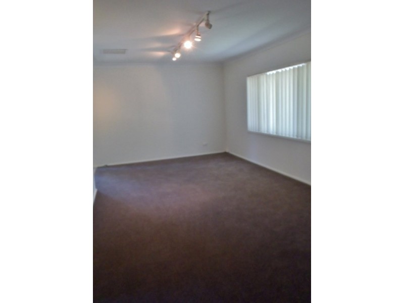 17 Milburn Road, Tamworth NSW 2340