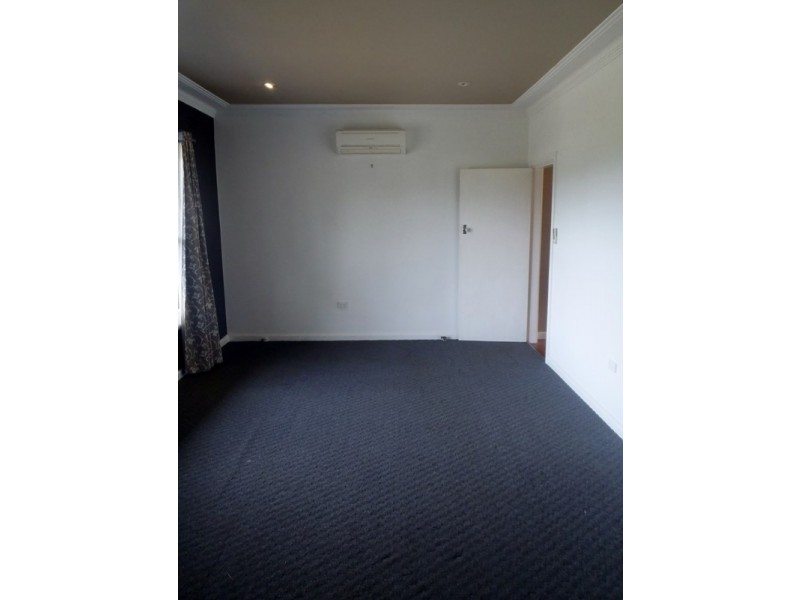 2 Rosedale Avenue, Tamworth NSW 2340