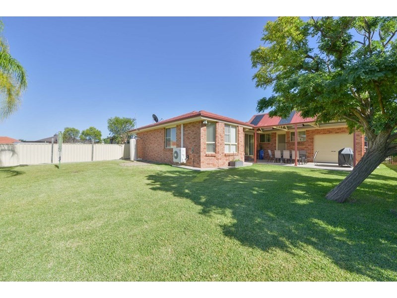 23 The Retreat, Tamworth NSW 2340
