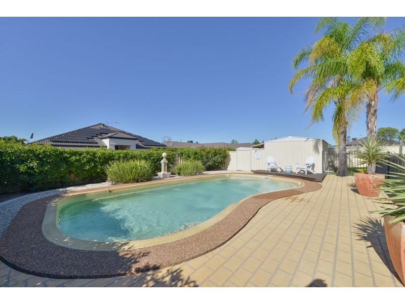 23 The Retreat, Tamworth NSW 2340