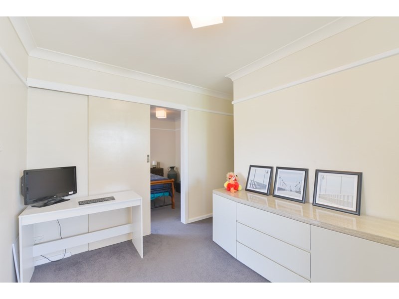 27 Peel Street, Tamworth NSW 2340