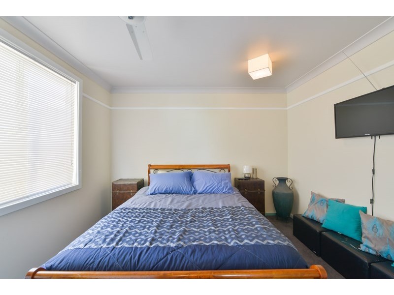 27 Peel Street, Tamworth NSW 2340