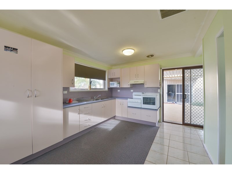 11 Campbell Road, Calala NSW 2340