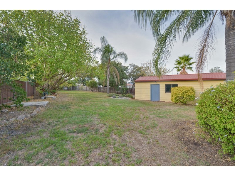 17 Carole Drive, Kootingal NSW 2352