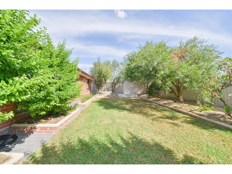 21 Warburton Drive, Westdale NSW 2340