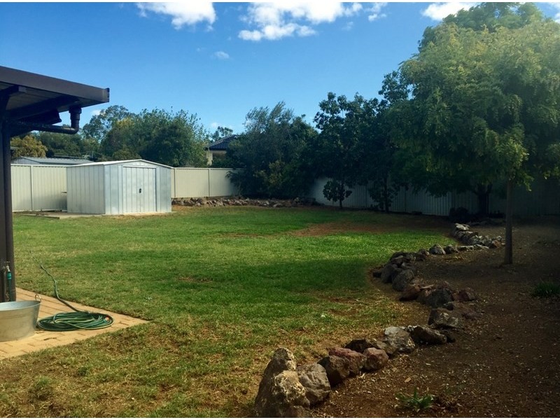 75 Harrier Parade, Tamworth NSW 2340