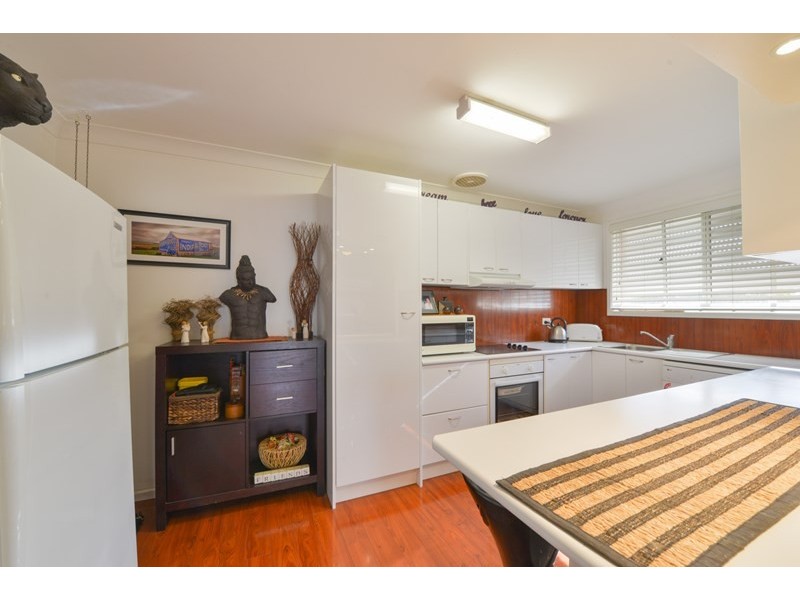 2/168 Carthage Street, Tamworth NSW 2340
