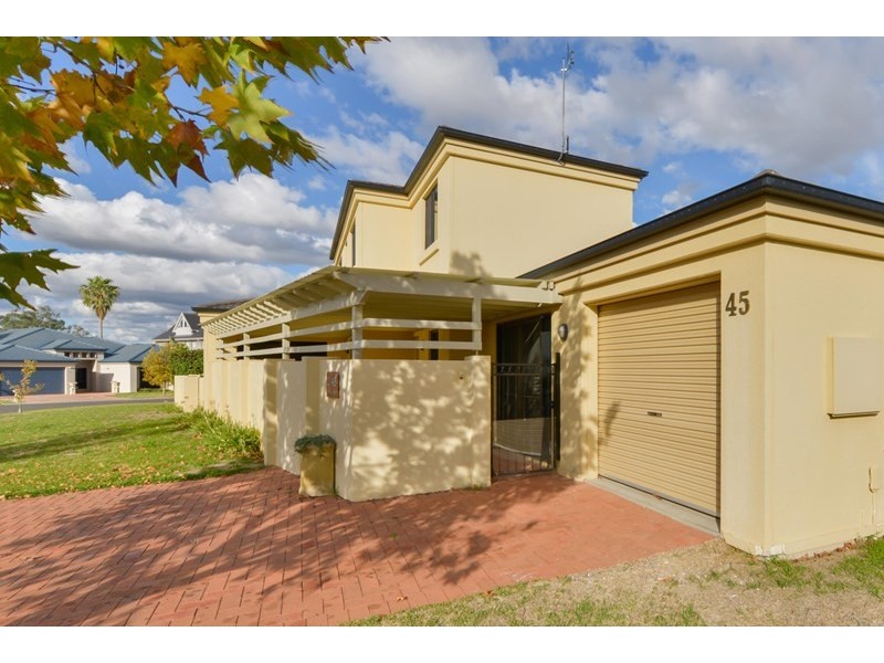 1/45 The Grange, Tamworth NSW 2340