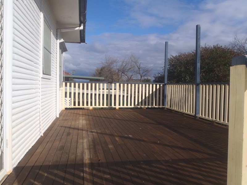 30 Hall Street, Tamworth NSW 2340