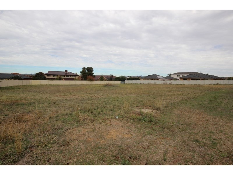 39 Ebony Close, Tamworth NSW 2340