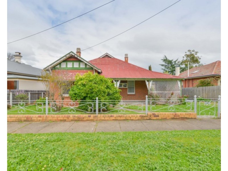 107 Carthage Street, Tamworth NSW 2340