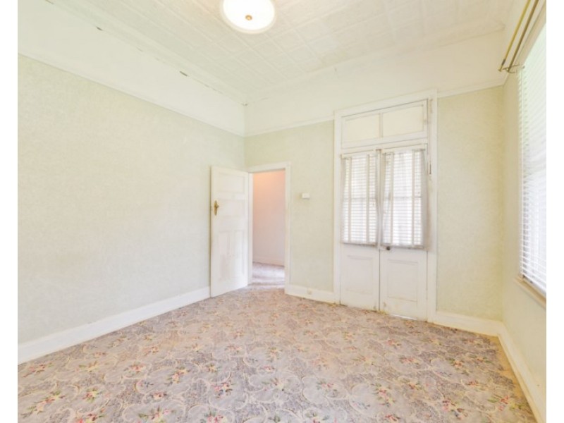 107 Carthage Street, Tamworth NSW 2340