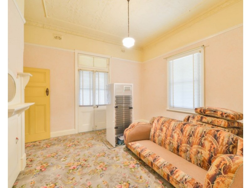 107 Carthage Street, Tamworth NSW 2340