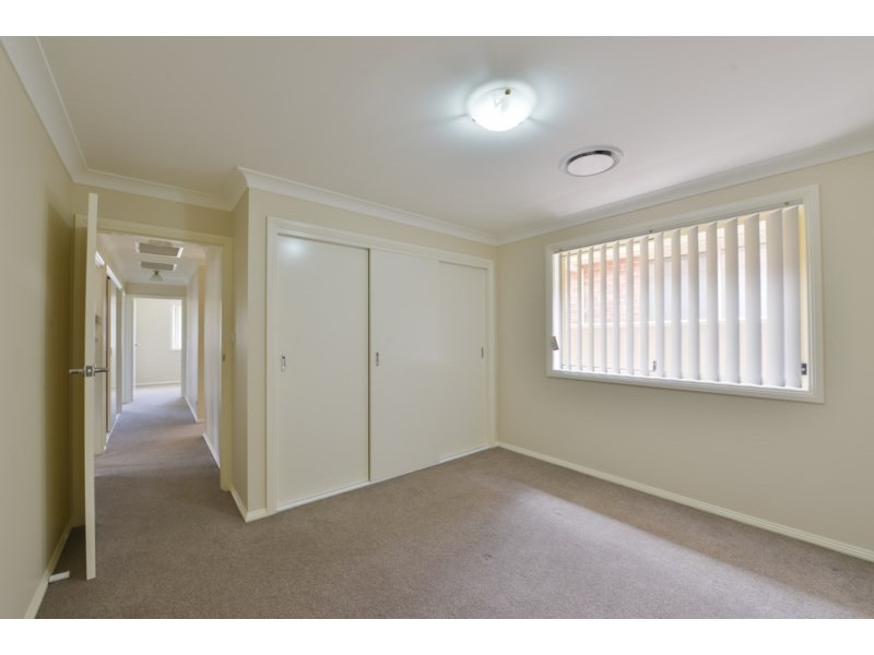 6B Iris Close, Kootingal NSW 2352