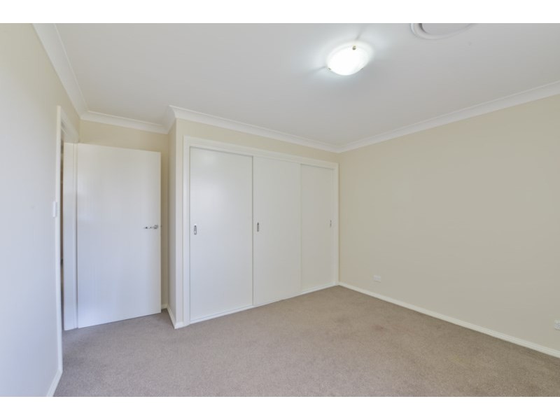 6B Iris Close, Kootingal NSW 2352