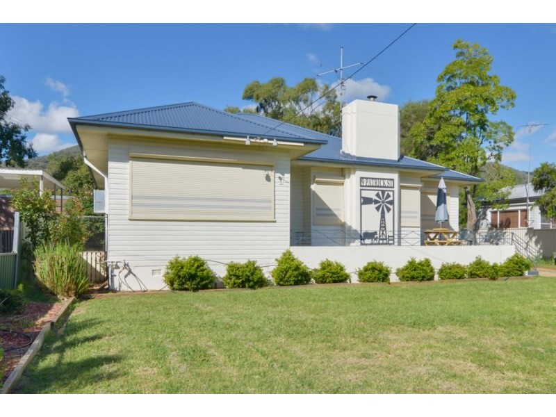 9 Patrick Street, Tamworth NSW 2340