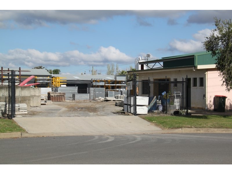 14-16 Lockheed Street, Tamworth NSW 2340