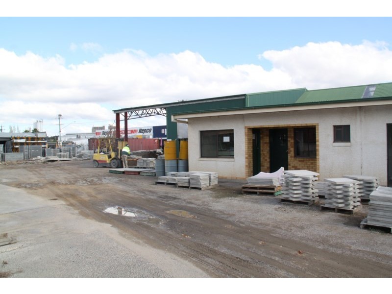 14-16 Lockheed Street, Tamworth NSW 2340