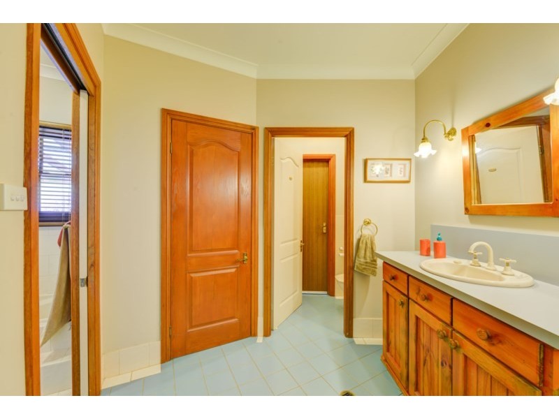 122 Wyndham Close, Tamworth NSW 2340