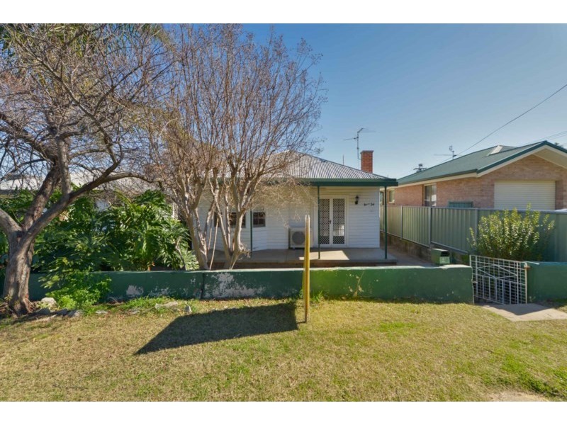 34 Hunt Street, Tamworth NSW 2340