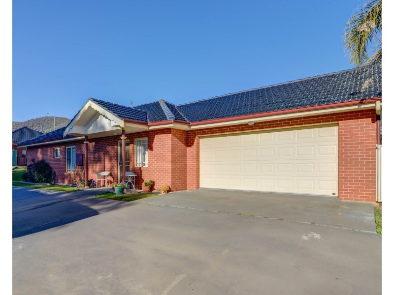 2/287 Marius Street, Tamworth NSW 2340