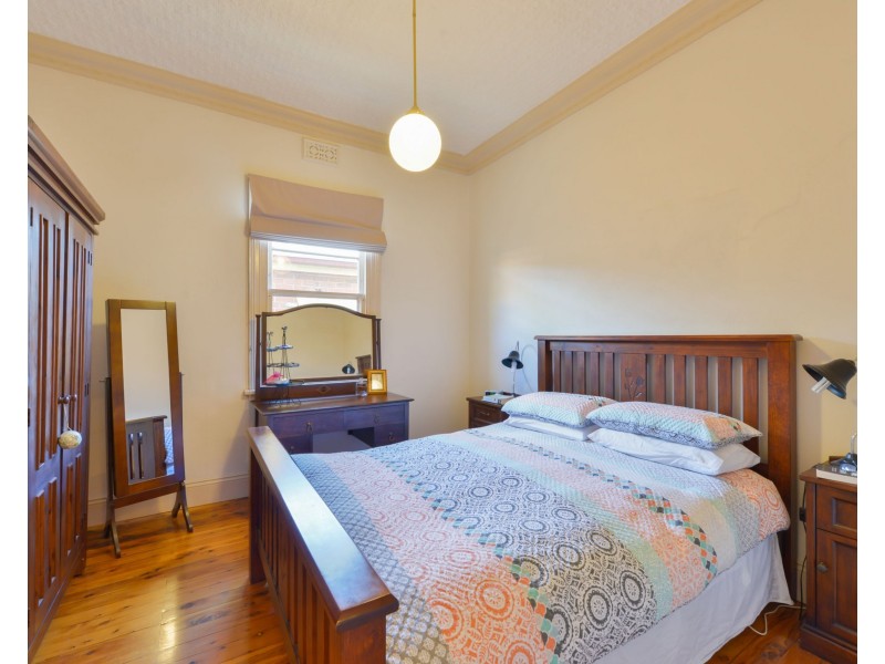 42 Carthage Street, Tamworth NSW 2340