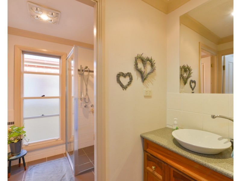 42 Carthage Street, Tamworth NSW 2340